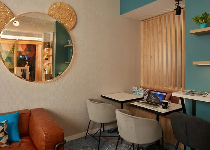 ホテル Locomo - Gare De Lyon Bastille