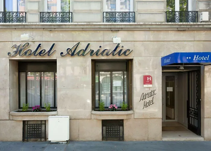 Hotel Locomo - Gare De Lyon Bastille 3*